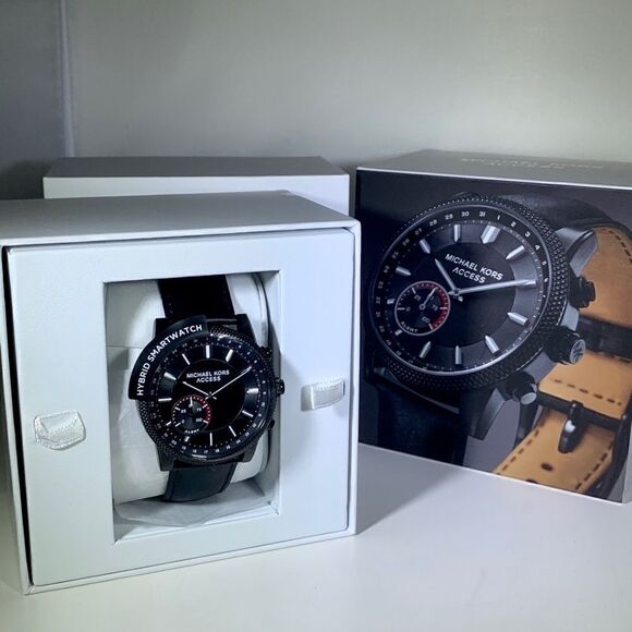 Michael Kors Hybrid Smart Access Watch - Picture 1 of 7